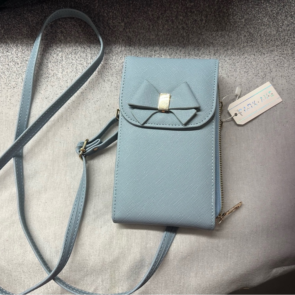 Elegant Light Blue Crossbody Bag with Bow